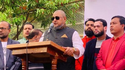 বক্তব্য দিচ্ছেন যুবলীগের সাধারণ সম্পাদক মাইনুল হোসেন খান নিখিল
