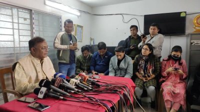 সাংবাদিকদের সঙ্গে মতবিনিময় করেন তথ্যমন্ত্রী