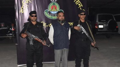 গ্রেফতার আব্দুর রাজ্জাক