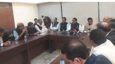 ভারতীয় সাংবাদিকদের সঙ্গে মতবিনিময় সভায় কথা বলছেন ওবায়দুল কাদের