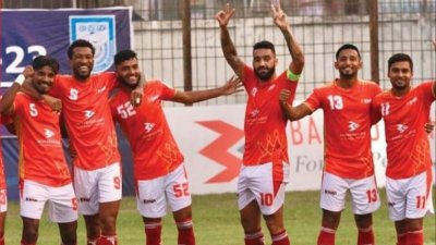 ৭ গোলের রোমাঞ্চকর ম্যাচে বসুন্ধরা জয়ী