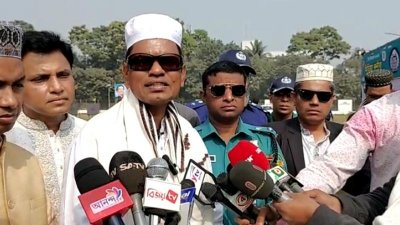 ইজতেমা মাঠ পরিদর্শনে এসে সাংবাদিকদের ব্রিফিং করেন