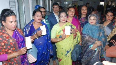 তৃতীয় লিঙ্গের জনগোষ্ঠীর জন্য পৃথক কাউন্টার খুললো রামেক হাসপাতাল