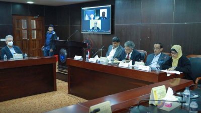 রোহিঙ্গা সংকট সমাধানে আন্তর্জাতিক সম্প্রদায়কে এগিয়ে আসা উচিত