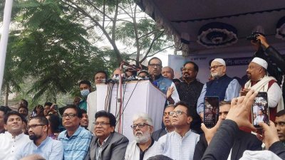 সমাবেশে বক্তৃতা করছেন ওবায়দুল কাদের