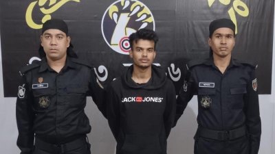 গ্রেফতার আহসান করিব অংকুর