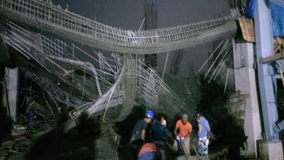 হ্যামস গার্মেন্টস লিমিটেডের নির্মাণাধীন একতলা ভবনের ছাদ ধসে দুই নির্মাণশ্রমিক নিহত