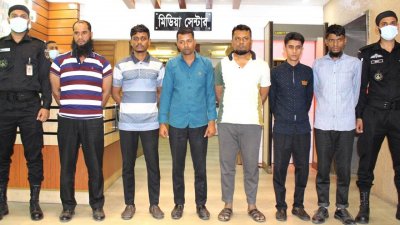 র‌্যাবের হেফাজত গ্রেফতার ব্যক্তিরা