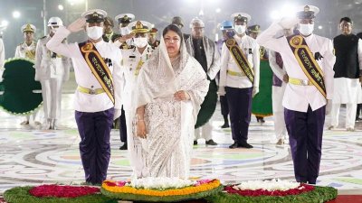 একুশের প্রথম প্রহরে ভাষা শহীদদের প্রতি স্পিকারের শ্রদ্ধা