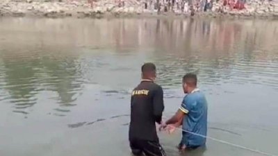 টিকটক ভিডিও বানাতে নদীতে নেমে যুবকের মৃত্যু