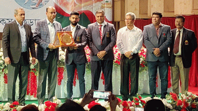 সোনা জিতে ১৫ লাখ টাকা পুরস্কার পেলেন ইমরানুর