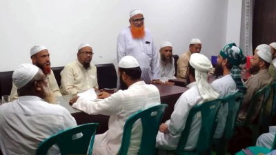 কোটি মানুষ ভাতের জন্য টিসিবির ট্রাকের পেছনে দৌড়ায়: মাওলানা ইউনুছ