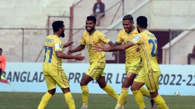 নাটকীয় ম্যাচে টাইব্রেকারে জিতলো আবাহনী
