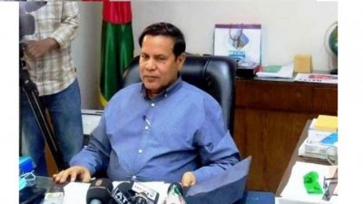 নির্বাচন কমিশনার আহসান হাবিব খান (ফাইল ছবি)
