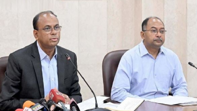 রোহিঙ্গাদের ভাসানচরে স্থানান্তরে সরকারের দুই প্রস্তাব