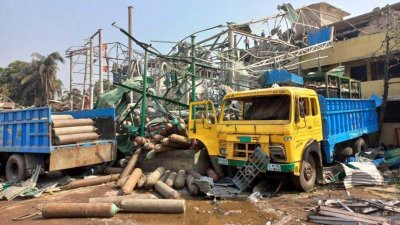 দুর্ঘটনার পর সীমা অক্সিজেন প্ল্যান্টের আশপাশ