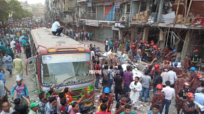 গুলিস্তানের বিস্ফোরণস্থল (ছবি: নাসিরুল ইসলাম)