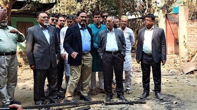 আহমদিয়া মুসলিম জামাতের ক্ষতিগ্রস্ত এলাকা পরিদর্শনে বিএনপির প্রতিনিধি দল