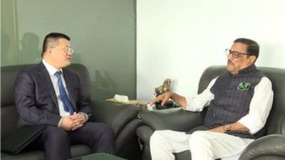 সড়ক পরিবহন ও সেতুমন্ত্রী ওবায়দুল কাদেরের সঙ্গে সৌজন্য সাক্ষাৎ করেছেন বাংলাদেশে নিযুক্ত চীনের রাষ্ট্রদূত ইয়াও ওয়েন