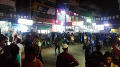 লক্ষ্মীপুরে আওয়ামী লীগের দুপক্ষের সংঘর্ষ
