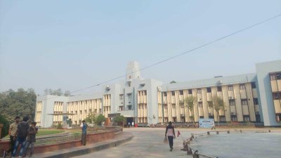 সংঘর্ষের পর ফাঁকা রাবি ক্যাম্পাস
