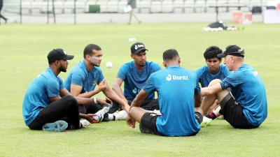 সিরিজ নিশ্চিতের ম্যাচে বৃষ্টির হুংকার