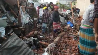 গাজীপুরে নির্মাণাধীন ভবনের দেয়াল ধ্বসে এক শিশুর মৃত্যু হয়