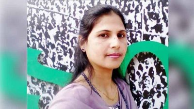 ভূমি কার্যালয়ের অফিস সহকারী সুলতানা জেসমিন