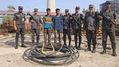 তারসহ আটক দুই যুবক