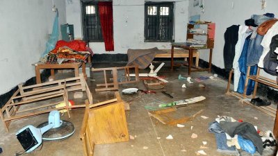 যশোর এমএম কলেজের হলে ভাঙচুর, ছাত্রলীগের কমিটি বিলুপ্ত