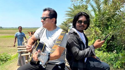 শওকত আলী ইমন ও আকাশ মাহমুদ