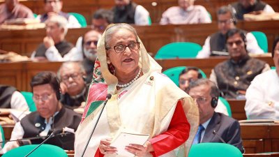 জাতীয় সংসদে বক্তব্য রাখছেন সংসদ নেতা প্রধানমন্ত্রী শেখ হাসিনা, ছবি: ফোকাস বাংলা