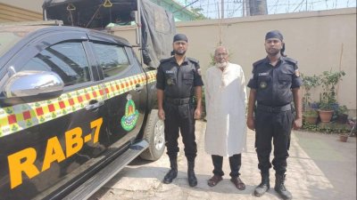 গ্রেফতার আবুল কালাম চৌধুরী