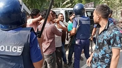গোয়ালন্দে বিএনপির নেতা-কর্মীদের উপর হামলা