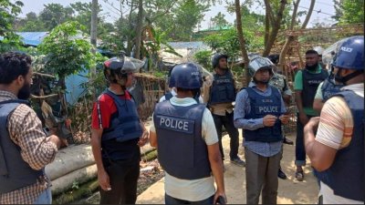 উখিয়া রোহিঙ্গা ক্যাম্পে এপিবিএনের অভিযান