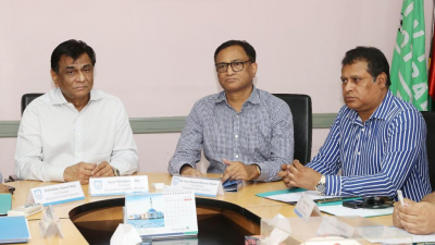 ‘আমাদের মধ্যে ভুল বোঝাবুঝি হচ্ছে, কোনও দূরত্ব নেই’