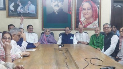 সরকারি প্রকল্পের উপকারভোগীদের খোঁজ নেওয়ার নির্দেশ প্রধানমন্ত্রীর