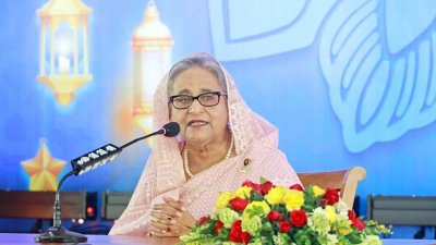 গণভবনে সর্বস্তরের জনগণের সঙ্গে ঈদের শুভেচ্ছা বিনিময়কালে বক্তব্য রাখছেন প্রধানমন্ত্রী শেখস হাসিনা, ছবি: ফোকাস বাংলা