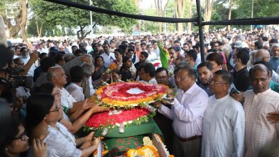 পঙ্কজ ভট্টাচার্যের প্রতি শ্রদ্ধা নিবেদন করেন তথ্য ও সম্প্রচারমন্ত্রী ড. হাছান মাহমুদ