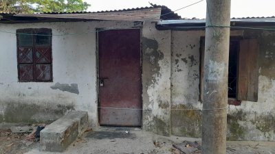 সওজের আবাসিক কোয়ার্টারের ঘর