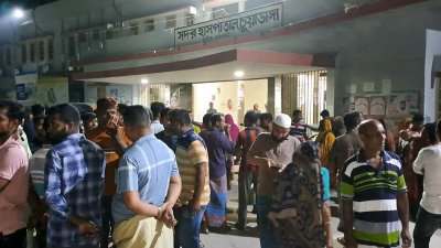 দোকানে দর কষাকষিকে কেন্দ্র করে ২ যুবককে ছুরিকাঘাতে হত্যা
