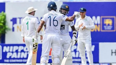 দুই সেঞ্চুরি ও এক ফিফটিতে শ্রীলঙ্কার দাঁতভাঙা জবাব