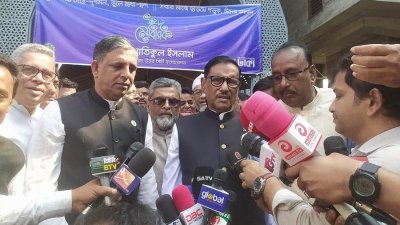 শহীদ শেখ জামালের কবরে পুষ্পস্তবক অর্পণ শেষে সাংবাদিকদের সঙ্গে কথা বলেন ওবায়দুল কাদের