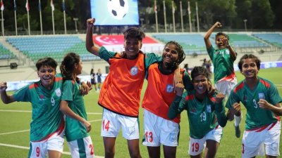 বাংলাদেশের উল্লাসের একটি দৃশ্য।