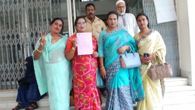 সংরক্ষিত কাউন্সিলর পদে লড়তে চান তৃতীয় লিঙ্গের সুলতানা আহমেদ সাগরিকা