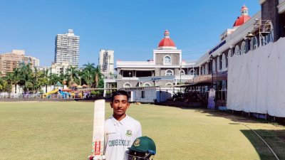 শচীনের শহরে সেঞ্চুরি করেছেন কালাম সিদ্দিকি এলিন।