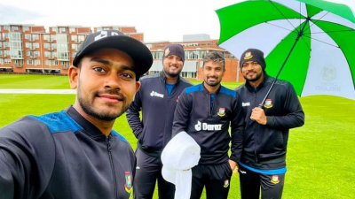 ম্যাচ পরিত্যক্ত হলেও নিজেদের মুহূর্ত ধরে রাখলেন মিরাজ।