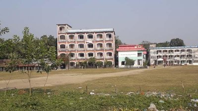 চরজব্বার ডিগ্রি কলেজে তার পরীক্ষা কেন্দ্র