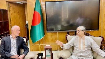 ডাক ও টেলিযোগাযোগ মন্ত্রী মোস্তাফা জব্বারের সঙ্গে সৌজন্য সাক্ষাৎ করেন এপনিক’র মহাপরিচালক পল উইলসন