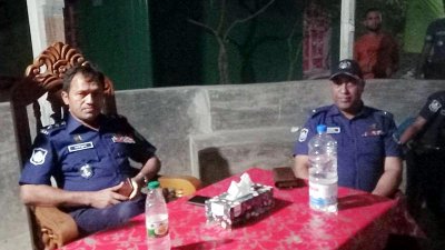 অবরুদ্ধ এএসপি ও ওসি